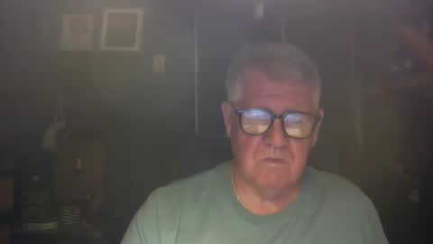 Snapshot of bigbeerdrinker1 chatting on April 28, 4:06 am bigbeerdrinker online show from April 28, 4:06 am