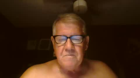 Snapshot of bigbeerdrinker1 chatting on July 2, 4:18 am bigbeerdrinker online show from July 2, 4:18 am
