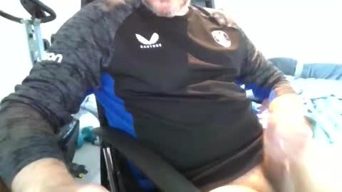 Snapshot of bigbisi69 chatting on May 18, 2:12 pm bigbisi69 online show from May 18, 2:12 pm