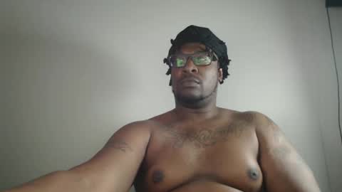 bigblack004 online show from October 3, 9:17 am