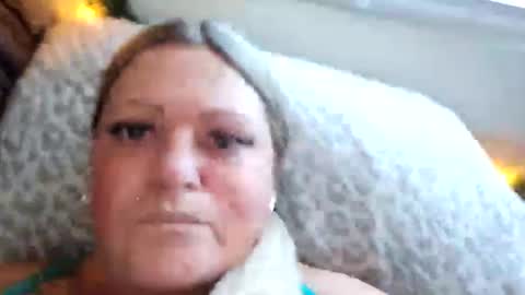 Tiffany online show from December 1, 9:59 pm