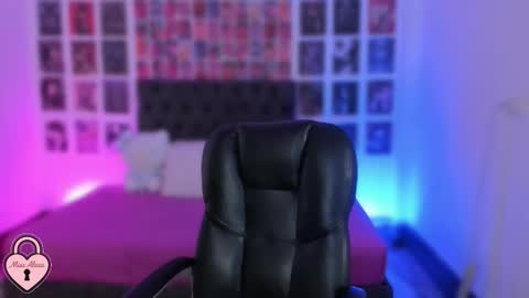 bigboobs cloe online show from October 15, 4:51 pm