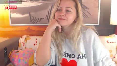 BigBoobsArri online show from December 3, 1:43 pm