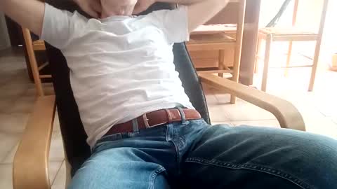 Snapshot of bigboos5633 chatting on October 9, 11:19 am bigboos5633 online show from October 9, 11:19 am