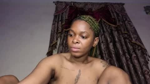 Lucy online show from December 16, 4:39 am