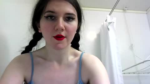Isabella online show from March 1, 3:16 pm