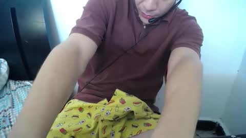 Snapshot of bigbosscol chatting on February 19, 10:17 pm bigbosscol online show from February 19, 10:17 pm