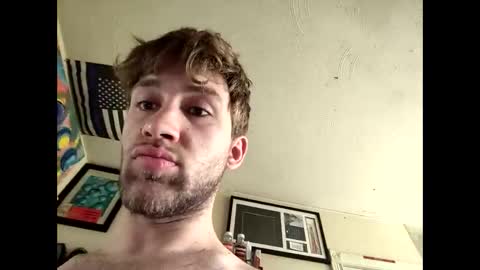 Snapshot of bigboy777c chatting on April 12, 5:18 pm bigboy777c online show from April 12, 5:18 pm