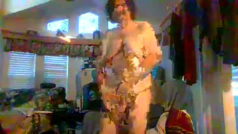 Snapshot of bigboy_604630544 chatting on February 16, 1:49 pm bigboy_604630544 online show from February 16, 1:49 pm