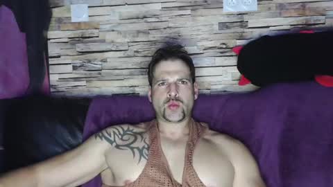 Bigboyband online show from March 8, 8:14 pm