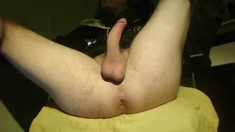 Snapshot of bigbro0007 chatting on March 4, 5:11 am bigbro0007 online show from March 4, 5:11 am