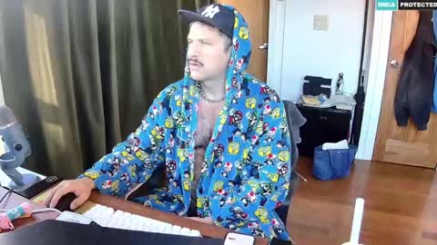 Snapshot of bigbro42069 chatting on April 28, 11:37 am BigBro online show from April 28, 11:37 am