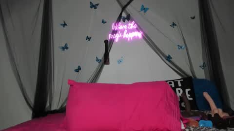 bigbuttsarena online show from January 11, 6:54 pm