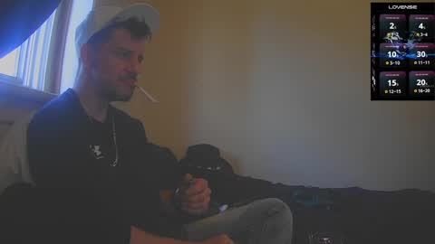 Jon - Im Straight online show from November 11, 8:31 pm