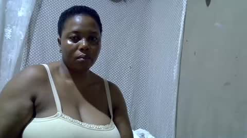 Snapshot of bigclit_wethairypus chatting on June 19, 2:49 am bigclit_wethairypus online show from June 19, 2:49 am