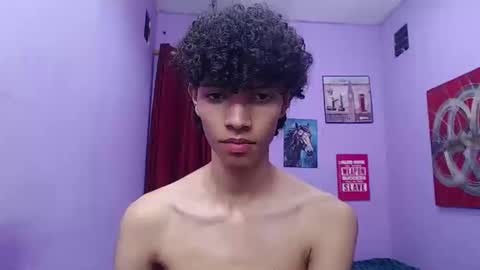 Snapshot of bigcock_sexys chatting on February 26, 5:28 am bigcock_sexys online show from February 26, 5:28 am