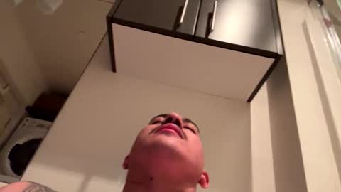 Snapshot of bigcockjay8in chatting on March 4, 9:26 am bigcockjay8in online show from March 4, 9:26 am