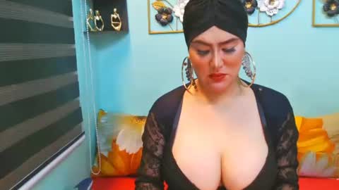 Snapshot of bigcocknloadstits chatting on April 30, 3:29 pm Flirty Sofia online show from April 30, 3:29 pm