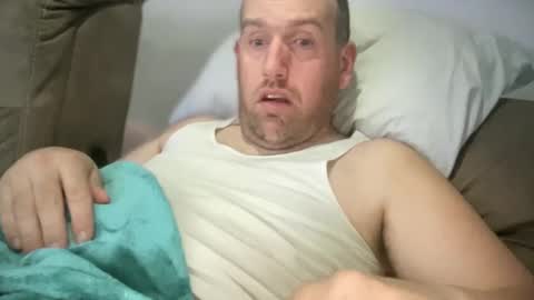 Snapshot of bigcocksuckingslut chatting on December 20, 1:58 am bigcocksuckingslut online show from December 20, 1:58 am