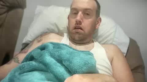 Snapshot of bigcocksuckingslut chatting on December 30, 7:32 pm bigcocksuckingslut online show from December 30, 7:32 pm