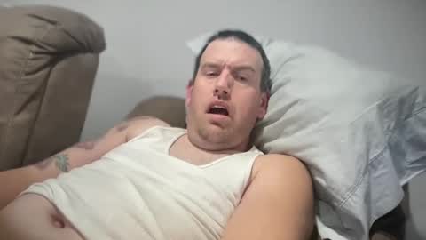 Snapshot of bigcocksuckingslut chatting on January 19, 9:34 pm bigcocksuckingslut online show from January 19, 9:34 pm