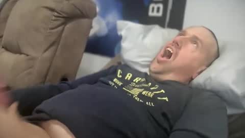 Snapshot of bigcocksuckingslut chatting on February 1, 7:02 pm bigcocksuckingslut online show from February 1, 7:02 pm