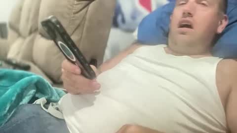 Snapshot of bigcocksuckingslut chatting on October 9, 12:52 am bigcocksuckingslut online show from October 9, 12:52 am