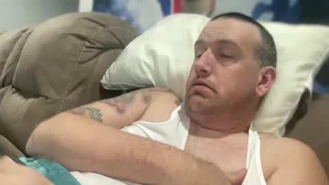 bigcocksuckingslut online show from January 6, 1:20 am