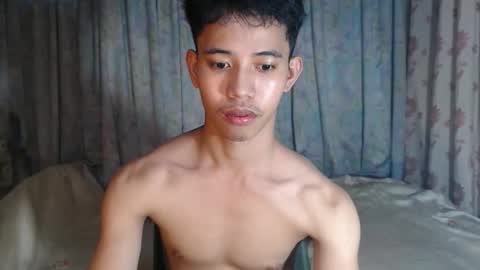 Snapshot of bigcockyummysexjosh chatting on February 24, 9:07 am bigcockyummysexjosh online show from February 24, 9:07 am