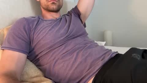 bigcollegecock69690 online show from April 20, 8:43 pm