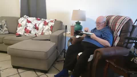 Snapshot of bigcraig123 chatting on December 3, 5:45 pm Craig online show from December 3, 5:45 pm