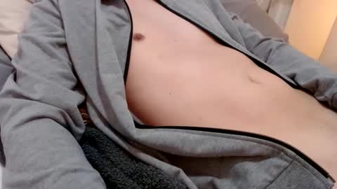 Snapshot of bigcum_13 chatting on April 10, 6:12 pm bigcum_13 online show from April 10, 6:12 pm