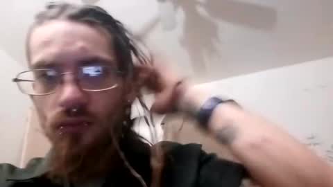 Snapshot of bigdaddy1231995 chatting on February 1, 7:05 am BigDaddykodack online show from February 1, 7:05 am