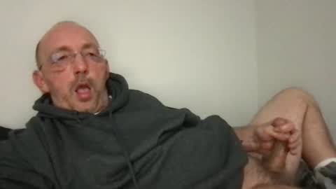 Snapshot of bigdaddydelight chatting on February 4, 1:11 am bigdaddydelight online show from February 4, 1:11 am