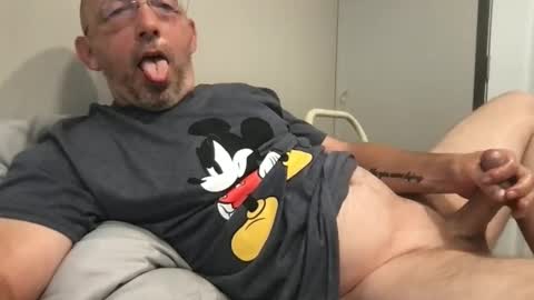 Snapshot of bigdaddydelight chatting on May 4, 5:20 pm bigdaddydelight online show from May 4, 5:20 pm