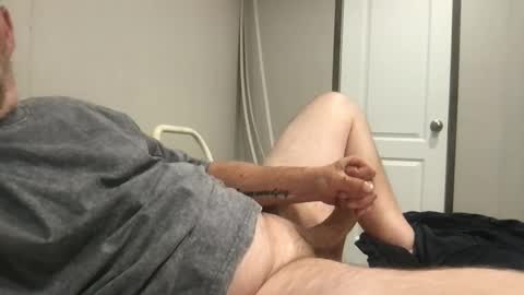 Snapshot of bigdaddydelight chatting on May 14, 12:17 am bigdaddydelight online show from May 14, 12:17 am