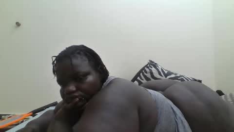 Snapshot of bigdarkass chatting on January 16, 6:17 am VIOLET online show from January 16, 6:17 am