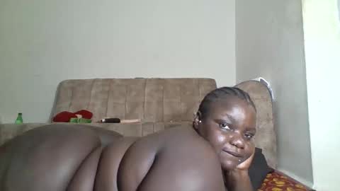 Snapshot of bigdarkass chatting on February 10, 5:00 am VIOLET online show from February 10, 5:00 am