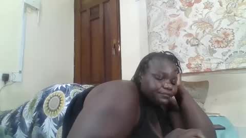 Snapshot of bigdarkass chatting on May 16, 7:05 am VIOLET online show from May 16, 7:05 am