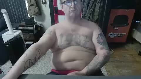 Snapshot of bigdbrillion chatting on April 22, 1:12 pm Darryl online show from April 22, 1:12 pm
