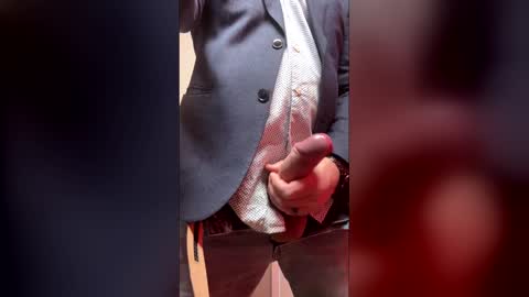 Snapshot of bigdick3981 chatting on April 30, 1:17 pm bigdick3981 online show from April 30, 1:17 pm