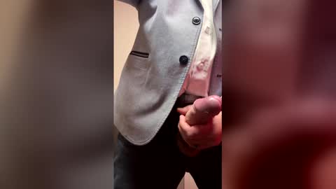 Snapshot of bigdick3981 chatting on May 22, 4:34 pm bigdick3981 online show from May 22, 4:34 pm