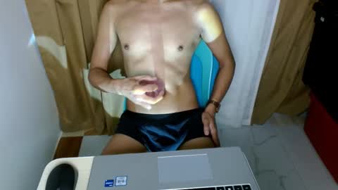Snapshot of bigdickasian_gay chatting on November 6, 3:02 pm bigdickasian_gay online show from November 6, 3:02 pm