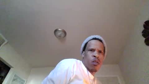 Snapshot of bigdickdaddy3200798456 chatting on December 22, 4:27 pm bigdickdaddy3200798456 online show from December 22, 4:27 pm