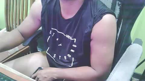 Snapshot of bigdickguyaux chatting on April 23, 6:43 pm bigdickguyaux online show from April 23, 6:43 pm
