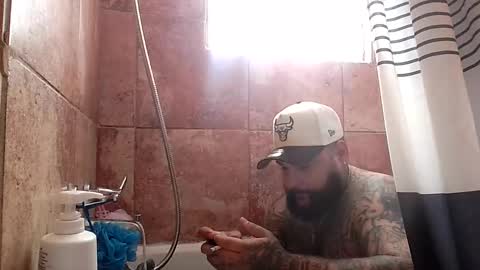 Snapshot of bigdickrican94 chatting on February 18, 9:20 pm bigdickrican94 online show from February 18, 9:20 pm