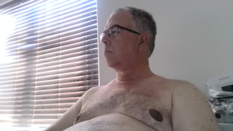 Snapshot of bigdylan17 chatting on September 27, 11:10 pm Dylan 56 Taleah 53 online show from September 27, 11:10 pm