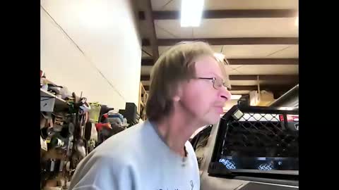 Snapshot of bigelectricrod chatting on December 22, 3:44 pm bigelectricrod online show from December 22, 3:44 pm