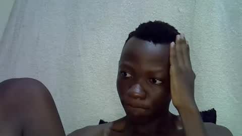 Snapshot of bigfeet9999 chatting on December 26, 10:48 am Ask in pvt online show from December 26, 10:48 am