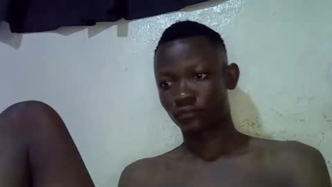 Snapshot of bigfeet9999 chatting on February 27, 2:00 pm Ask in pvt online show from February 27, 2:00 pm